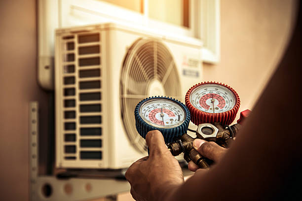 Professional Ac Installation technician working in Monticello, MN